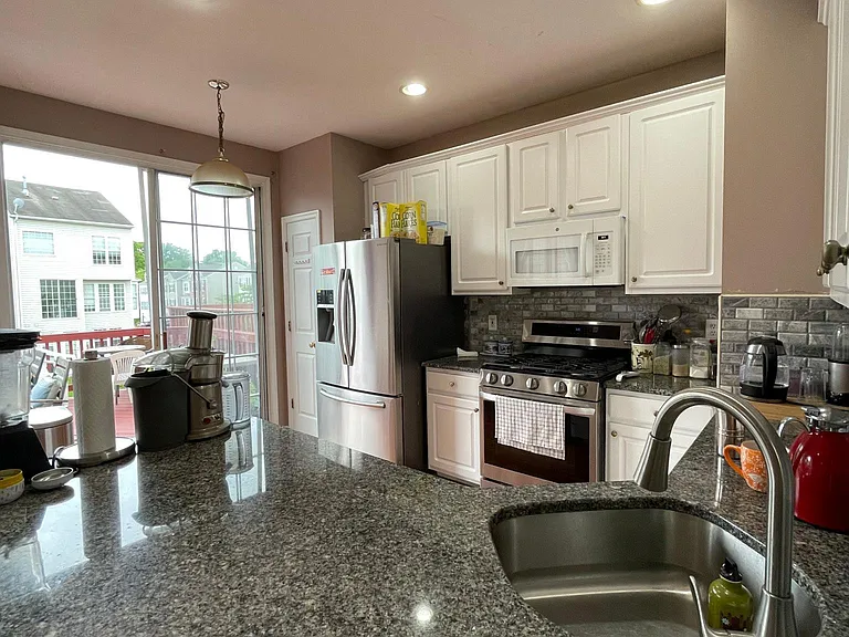 43777 Barborsville Mansion Sq — Photo 4