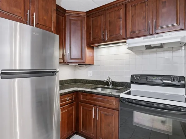 43-51 Albion St #B9, Melrose, MA 02176