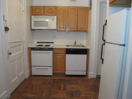 Rented by Berman Realty | media 11