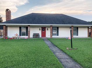 5804 Torrence Ln, Lake Charles, LA 70605