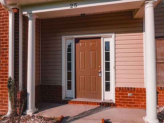 4th image of 25 Litchfield Dr