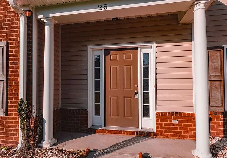 25 Litchfield Dr — Photo 4