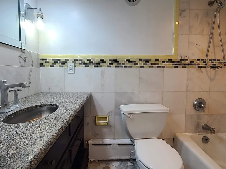 476 Gregory Ave #1 — Photo 14