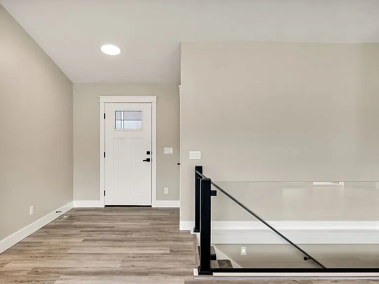 482 E Canyon Rim Rd — Photo 2