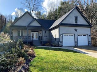 105 Narrow Path Way, Flat Rock, NC 28731