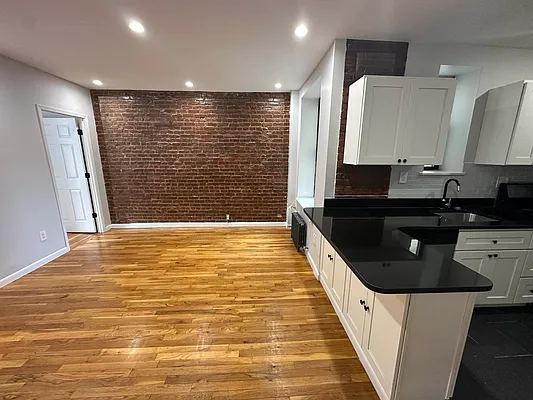 Rented by Yup Realty LLC | media 4