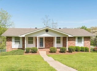 1425 Anna St, Hixson, TN 37343