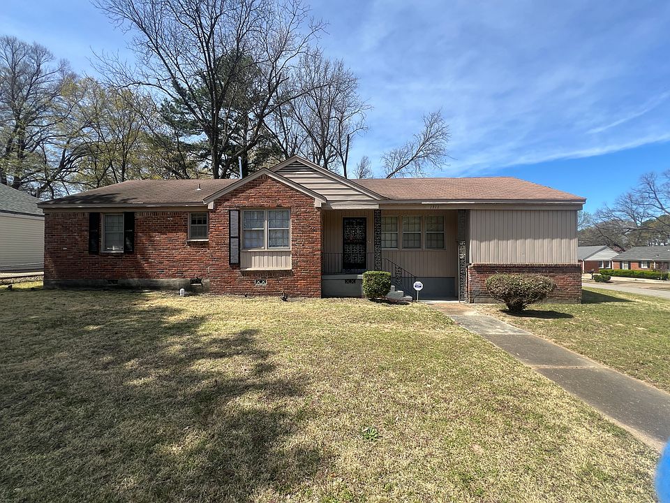 1st image of 1311 Randall Dr