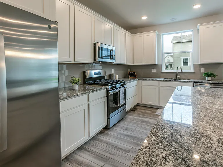 509 Yeager St — Photo 12