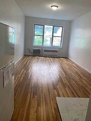 1st image of 450 W 58th St APT 3