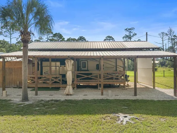 719 NE Second Ave, Steinhatchee, FL 32359