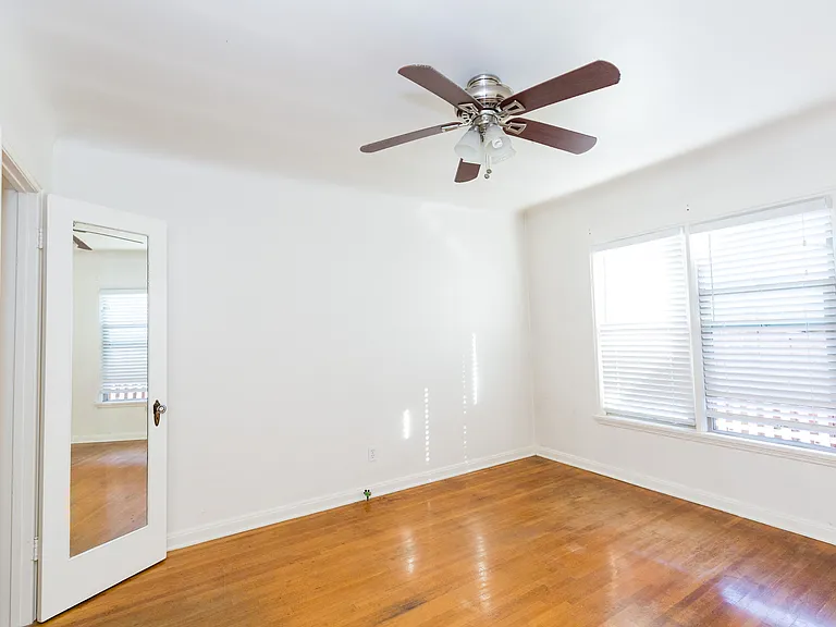 262 Wisconsin Ave #G — Photo 10