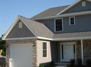 5913 N Ajuga Ct, Ellettsville, IN 47429