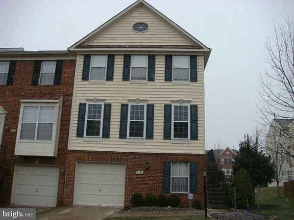 3rd image of 2550 James Maury Dr