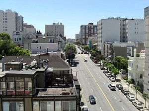 View :: 1999 Broadway 61