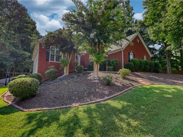3832 Martingale Dr SE, Conyers, GA 30094