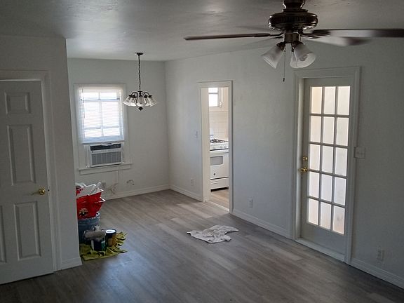4th image of 765 Newark St #3