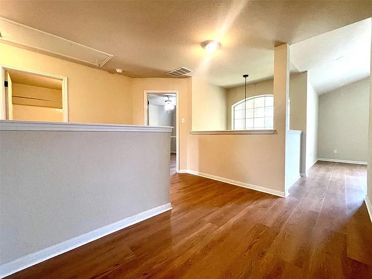 20625 Farm Pond Ln — Photo 32