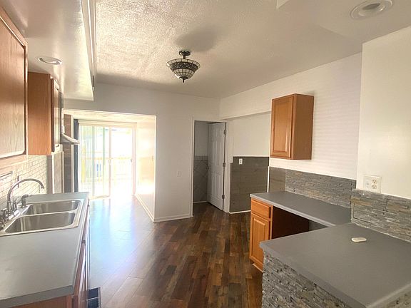 3rd image of 3804 N Vincent Ave