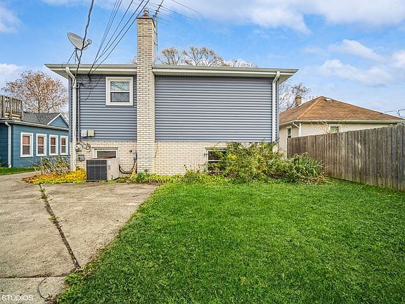 5th image of 1716 S Cora St