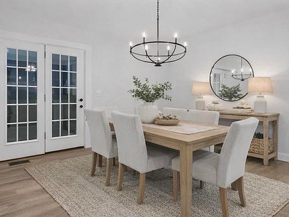 3rd image of 12 Crawford Rd