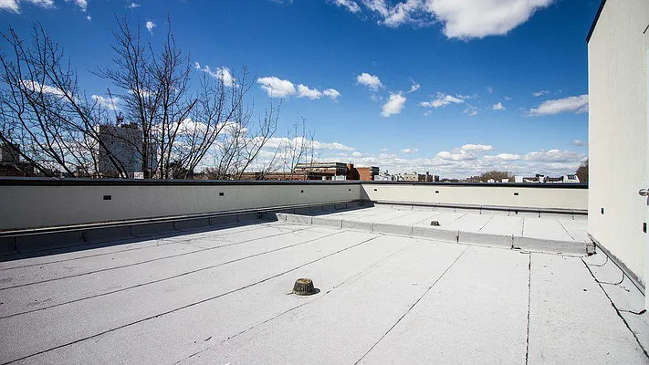 Rented by Nooklyn NYC LLC | media 37