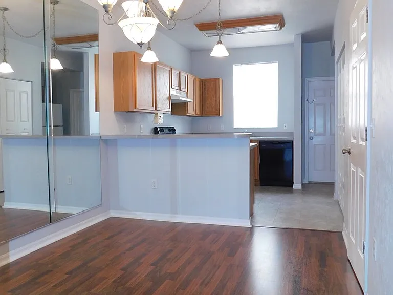 3920 SW 20th Ave #1302 — Photo 5