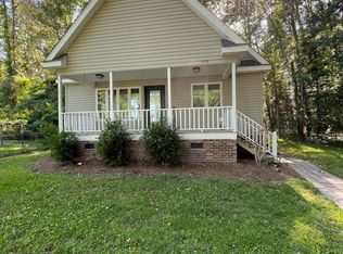 4218 Waccamaw Shores Rd, Lake Waccamaw, NC 28450
