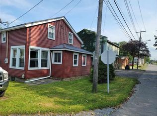 17 Fayette St, Waterloo, NY 13165