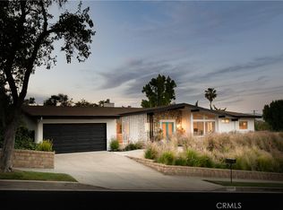 23811 Albers St, Woodland Hills, CA 91367