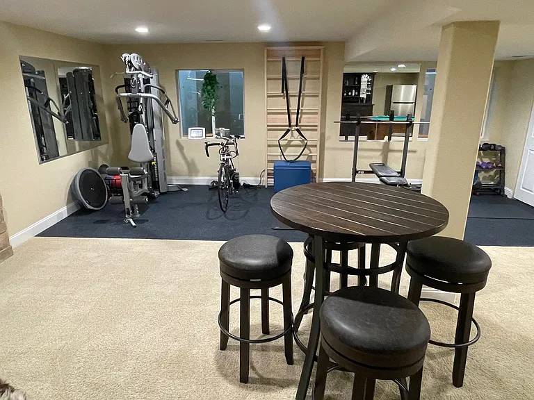 2201 Creekside Dr — Photo 24