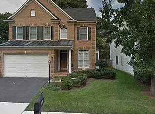 8426 Amanda Pl, Vienna, VA 22180