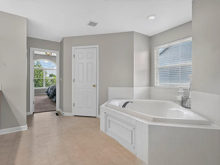 3811 Pine Bank Dr — Photo 31