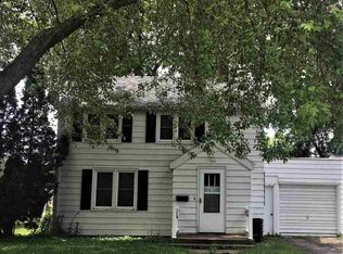 738 3rd St E, Cresco, IA 52136