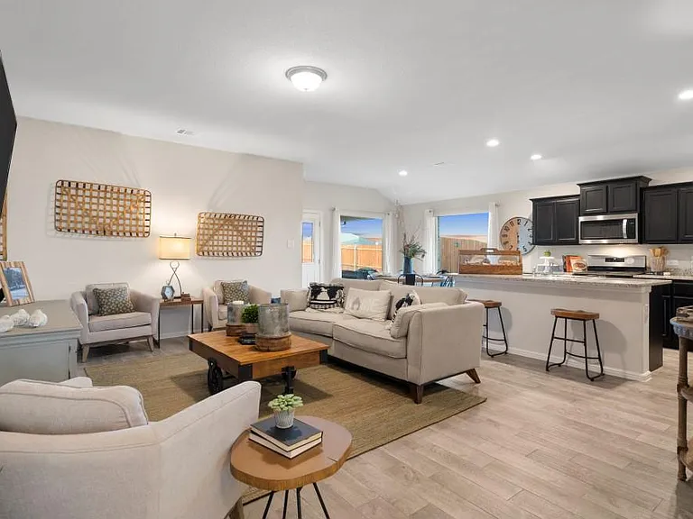 8304 Twisted Pine Way — Photo 3