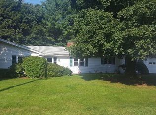11 E Park Rd, Sterling, MA 01564