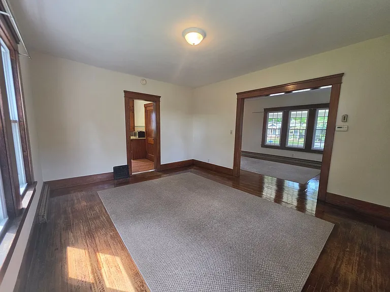 446 Earl Ave — Photo 7