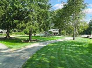 18760 Valencia St, Northville, MI 48168