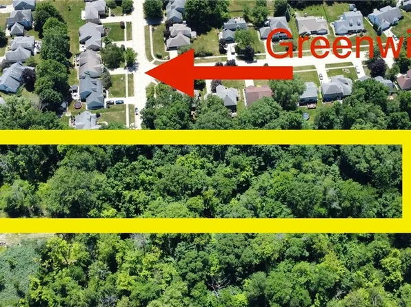 9890 Webster Rd, Strongsville, OH 44136