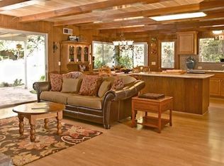 5117 Castle Rd, La Canada Flintridge, CA 91011