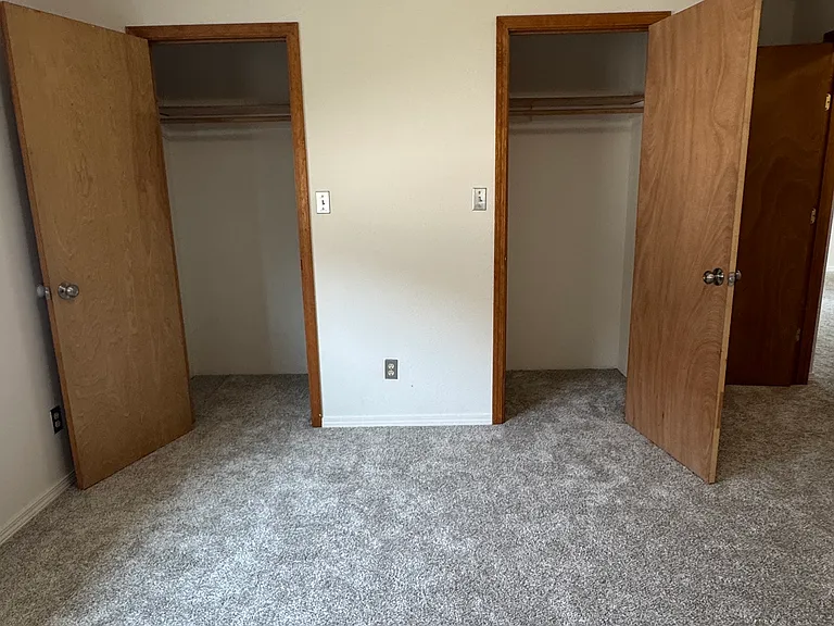 1627 Poplar St #1 — Photo 15