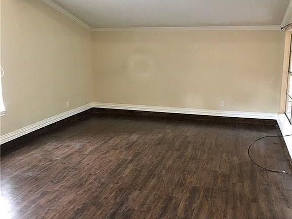 2nd image of 4718 Crestmont Ct