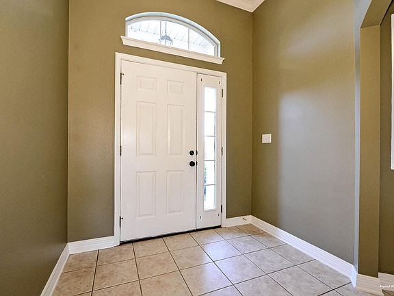 5th image of 209 Promenade Ave