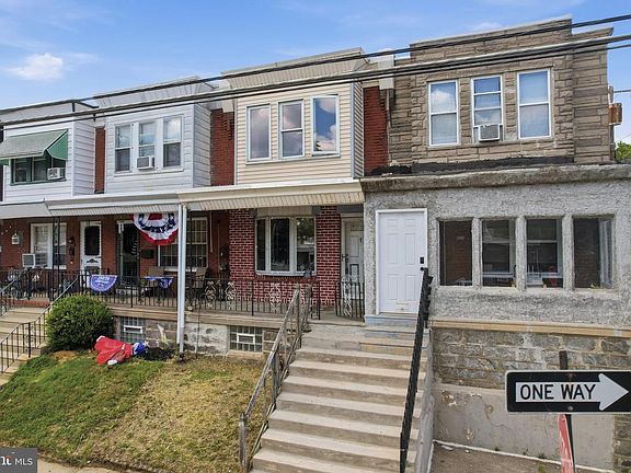 3rd image of 6154 Walker St