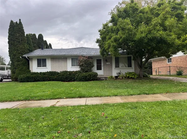 27412 Wyatt Ave, Brownstown, MI 48183