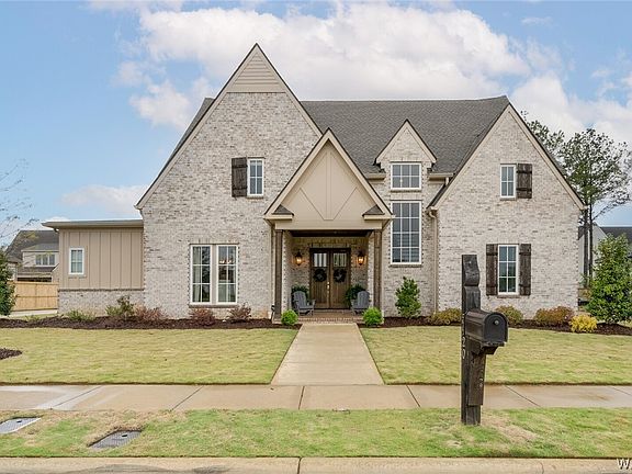 2nd image of 5920 Carleton Park Cir