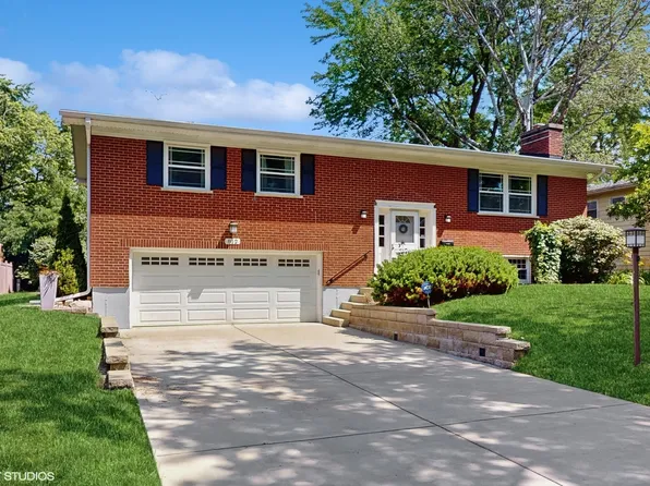 812 Kimberly Way, Lisle, IL 60532