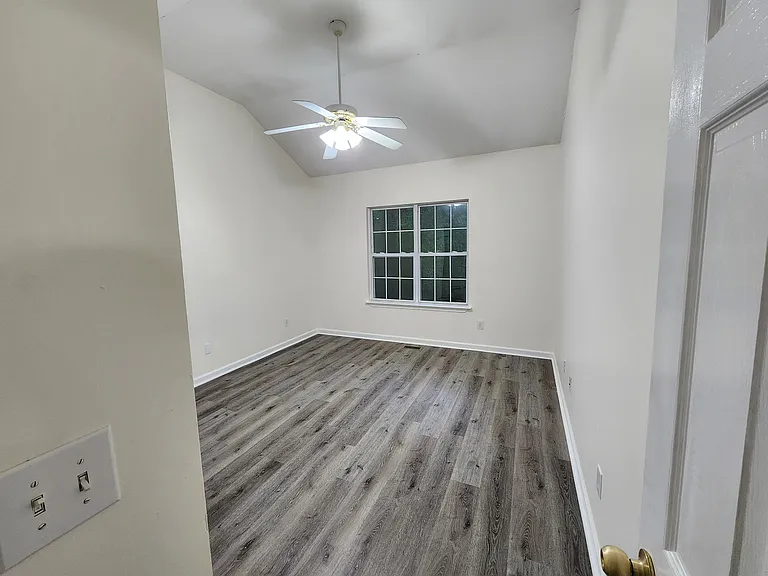 1140 Towne Square Ln #MAIN — Photo 5