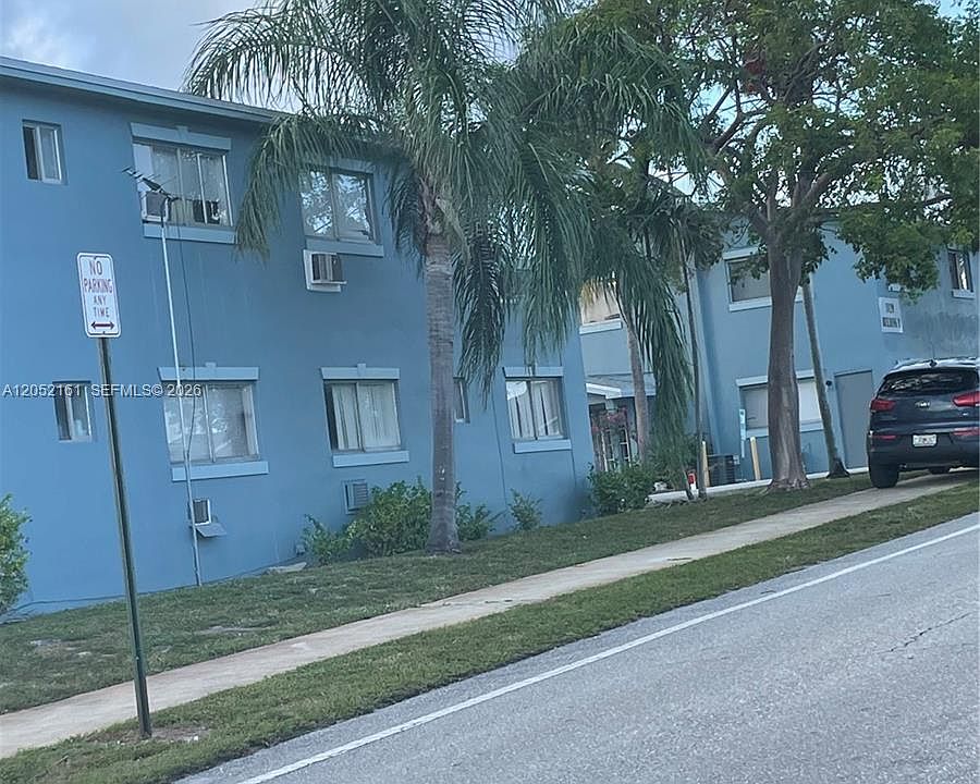 1st image of 1829 N A St APT 25