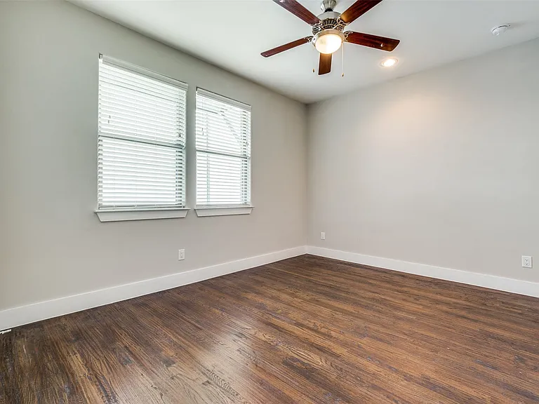 4316 Hartford St #20 — Photo 11